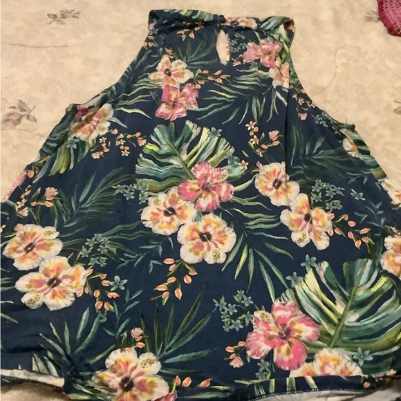 Cable & Gauge large top comfortable stretchy - Picture 2 of 3